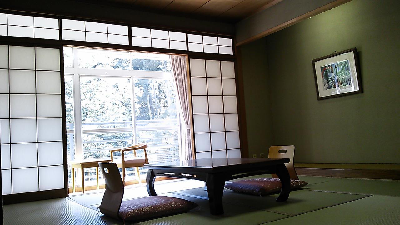 Отель Yamada Onsen Genenro Тояма Экстерьер фото